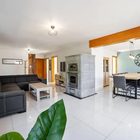 Casa vacanze Spacious Holiday In With Private Terrace