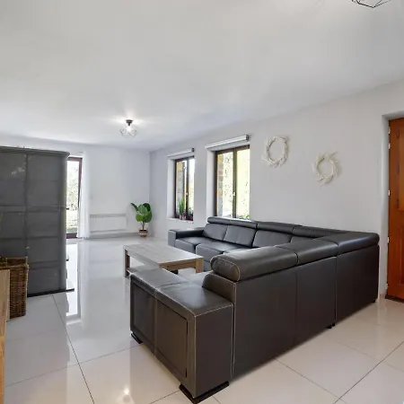 Casa vacanze Spacious Holiday In With Private Terrace