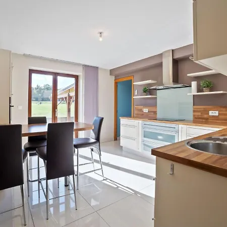 Casa vacanze Spacious Holiday In With Private Terrace